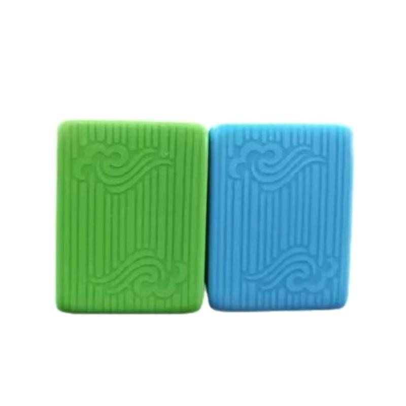 Two pairs of multi-colour new yole